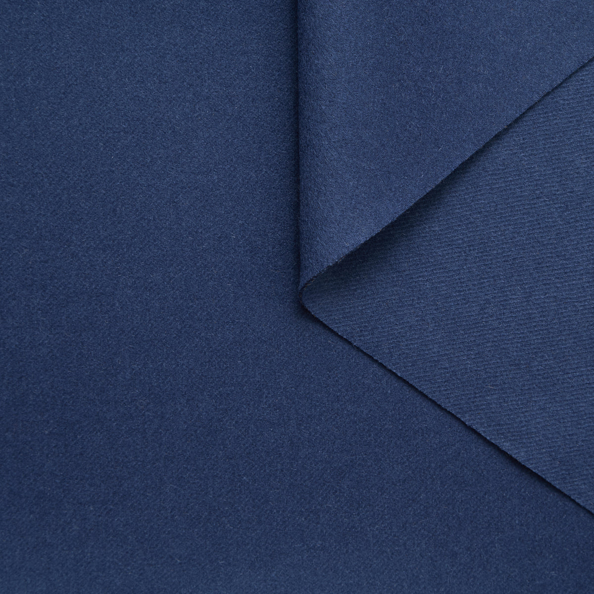 T25M12144 | Splittable Wool Drap