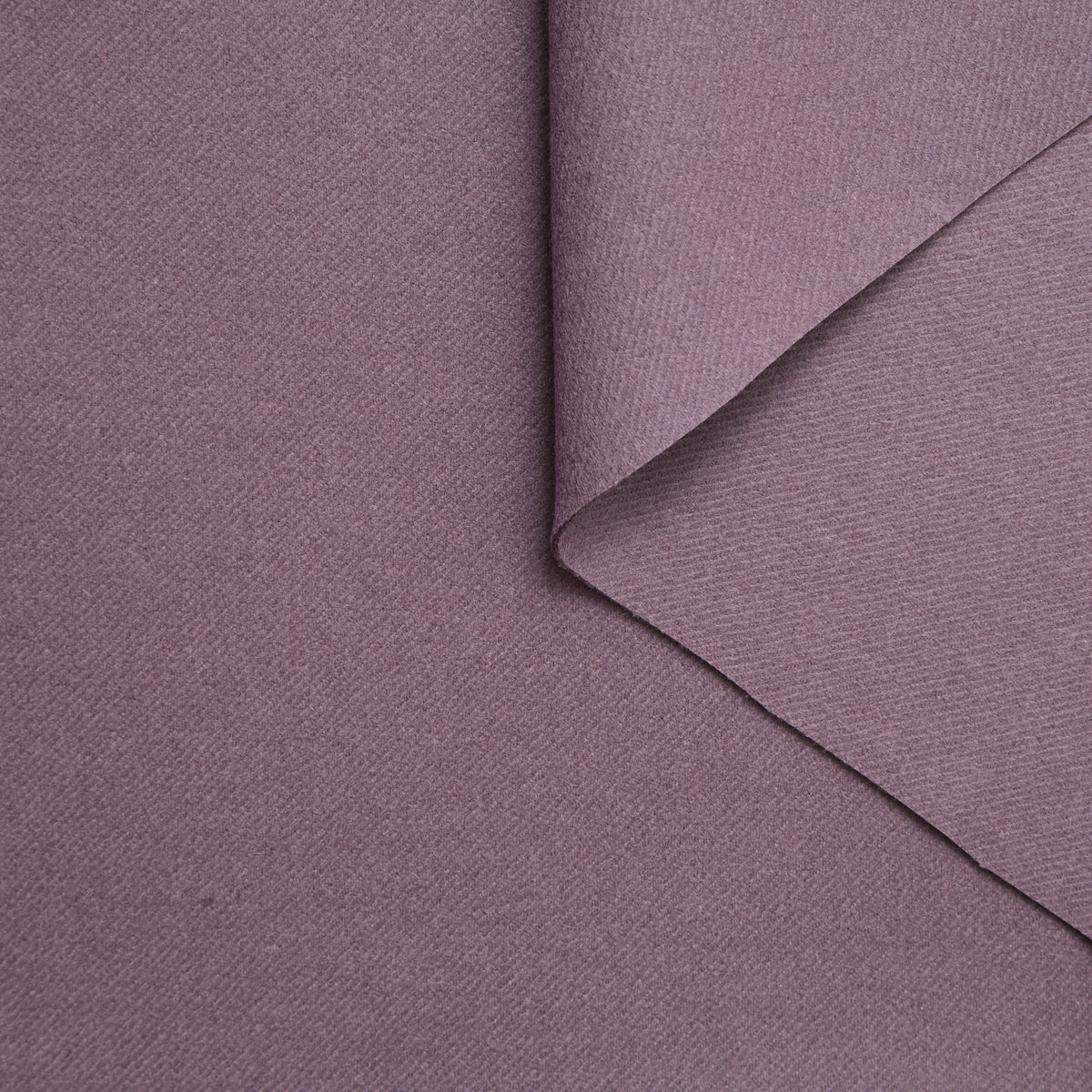 T25M12144 | Splittable Wool Drap