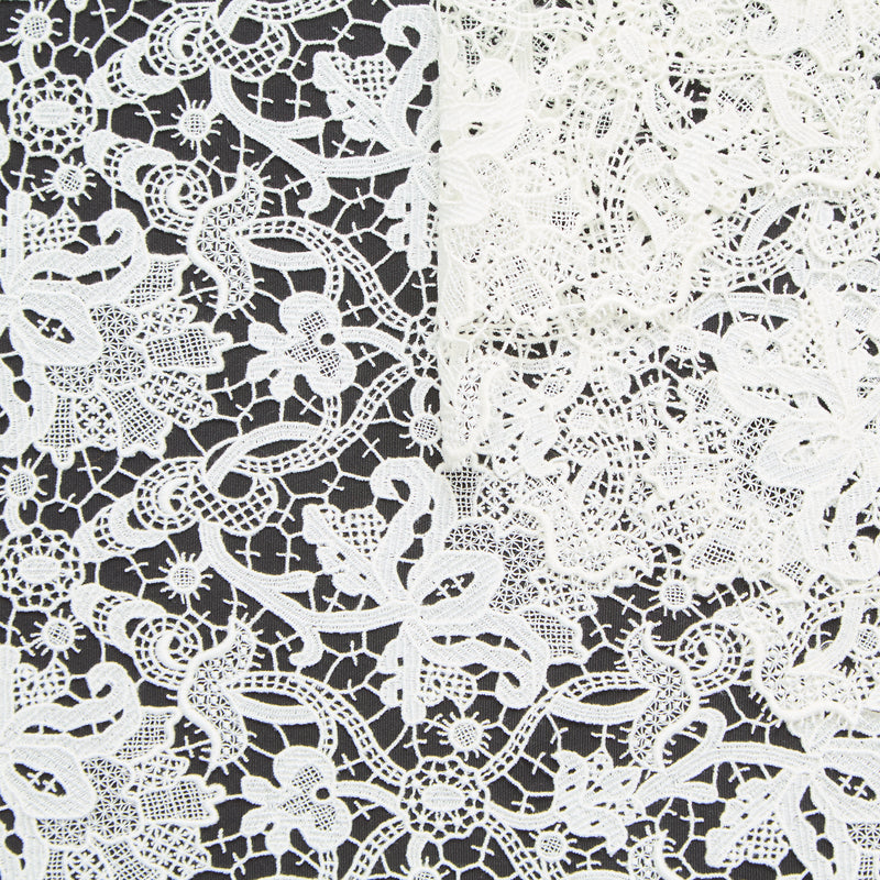 T25M12193 | Guipure Florale en Coton