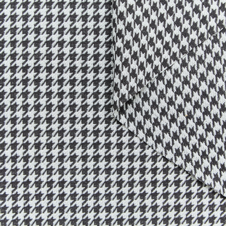 T25M12196 | Houndstooth Suiting Wool - view 1