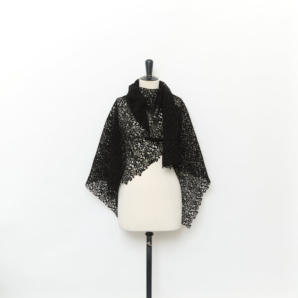 T25M12222 | Guipure Fleurie