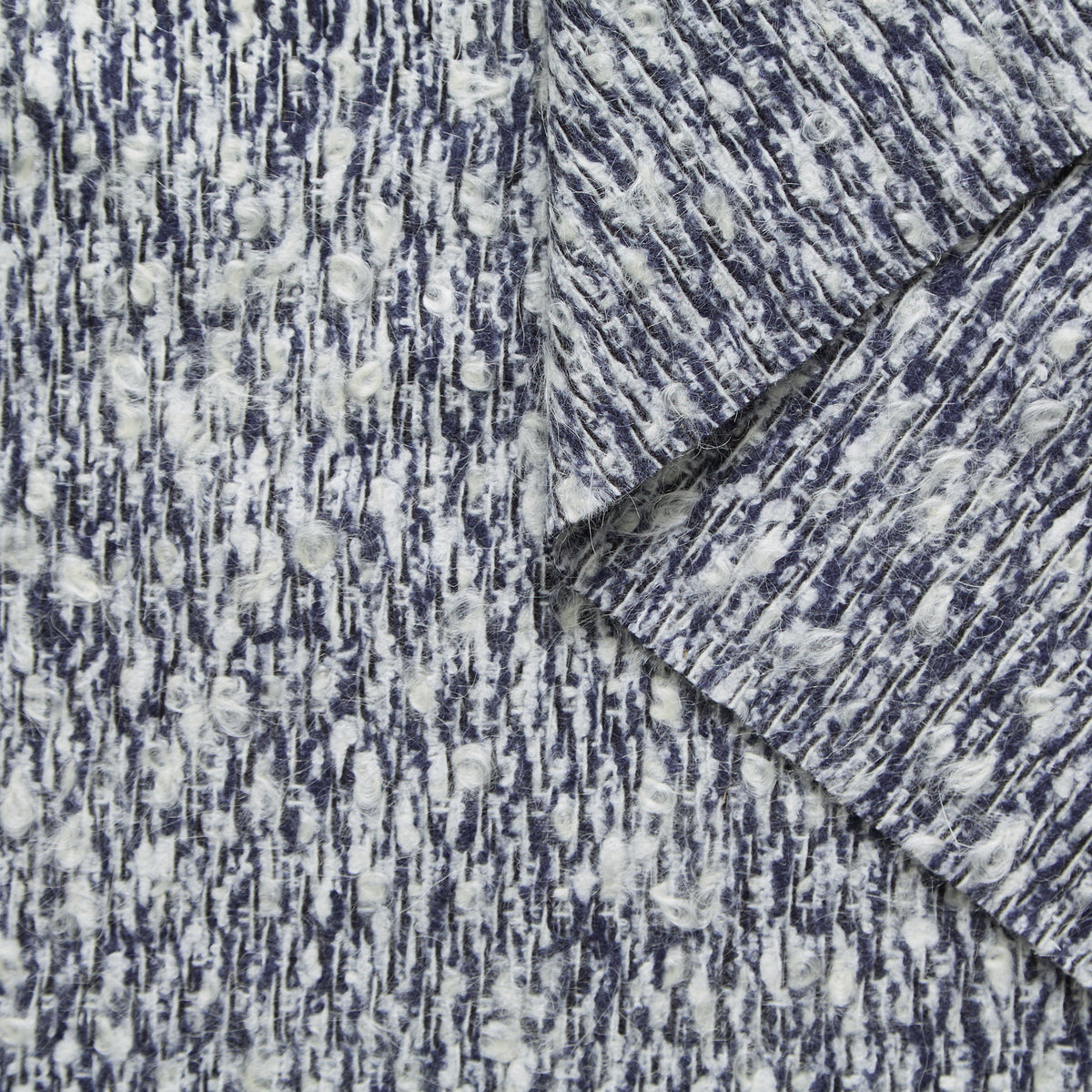 T25M12554 | Bouclé Tweed with Marbled Effect