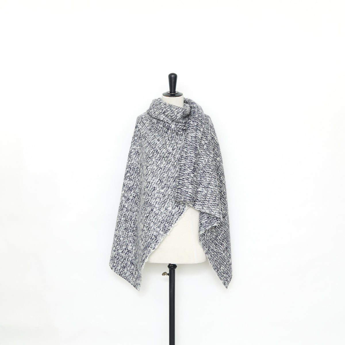 T25M12554 | Bouclé Tweed with Marbled Effect