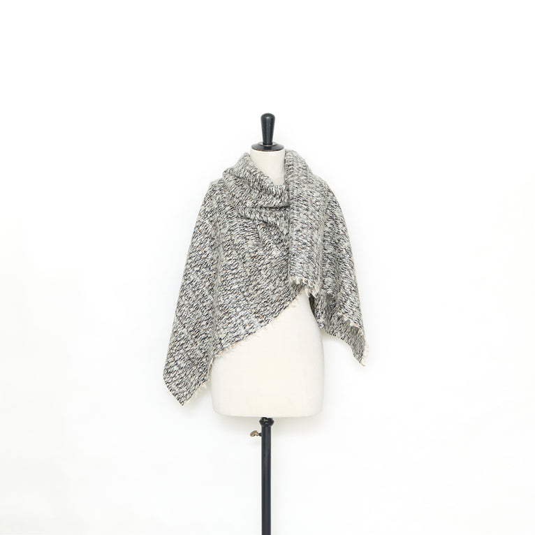 T25M12557 | Light Bouclé Virgin Wool &amp; Mohair Tweed - view 2