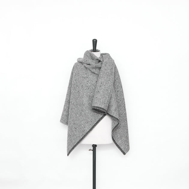 T25M12585 | Tweed Bouclé Effet Fil Noué