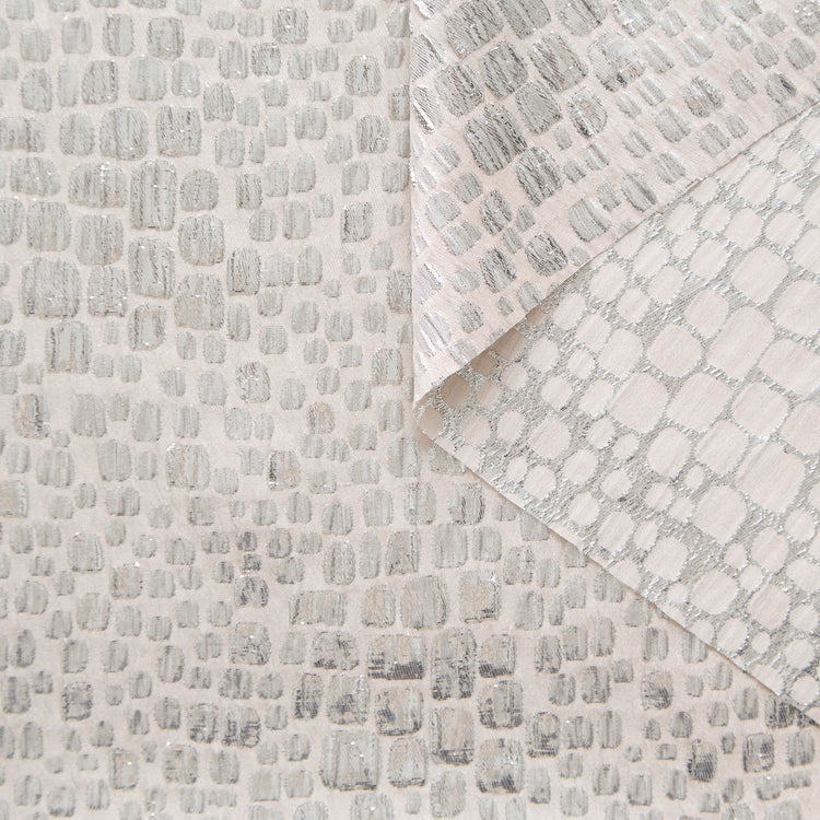 T25M12608 | Jacquard de Soie à Écailles Lamées - vue 1