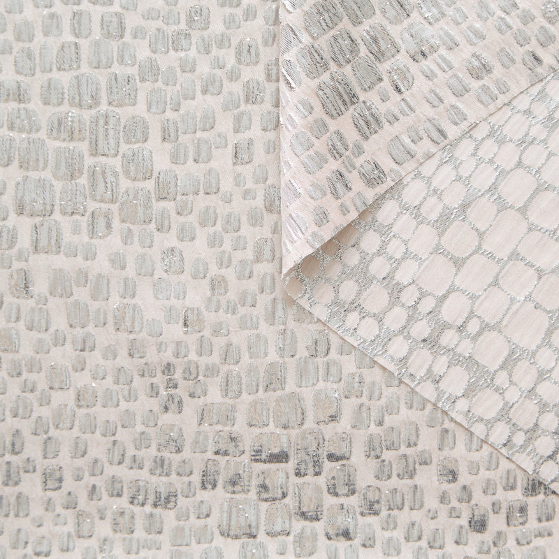 T25M12608 | Jacquard de Soie à Écailles Lamées