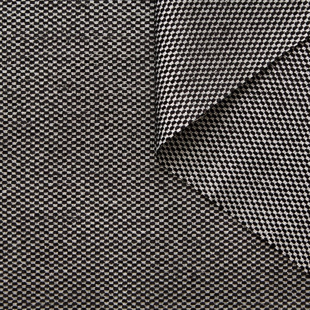 T25M12623 | Lamé Natté with Chenille Yarn