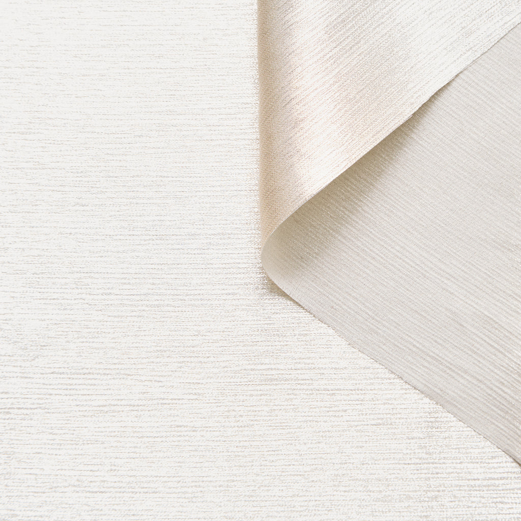 T25M12624 | Iridescent Silk Lamé