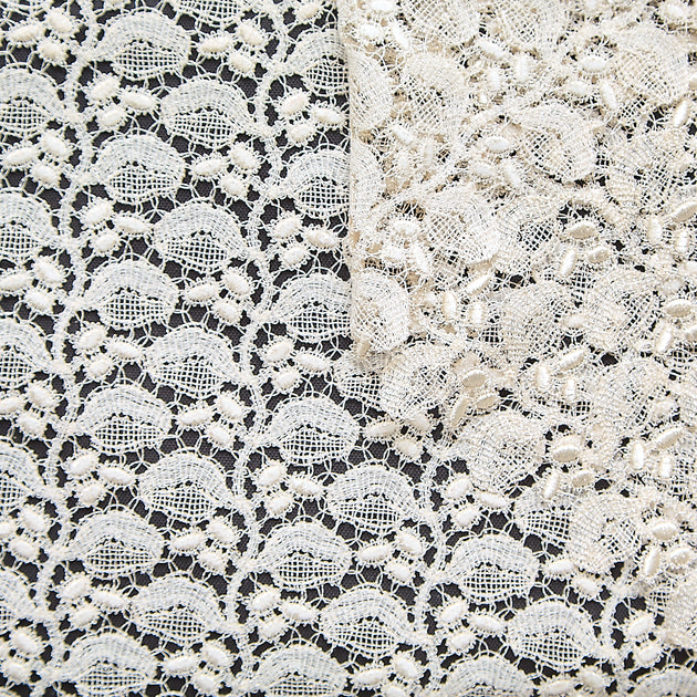 T25M12685 | Silver Vegetal Lace