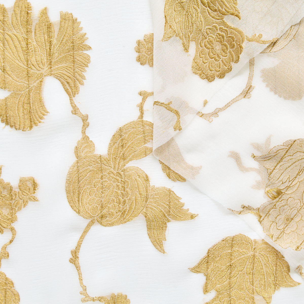 T25M12713 | Jacquard Floral sur Voile de Soie et Viscose