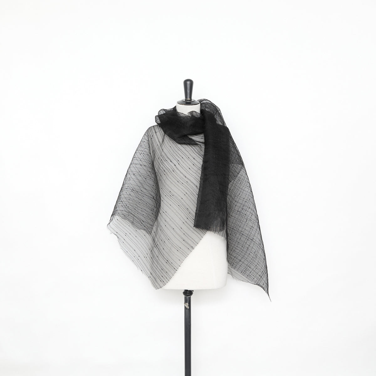 T25M12729 | Gaze de Soie à Rayures Brillantes