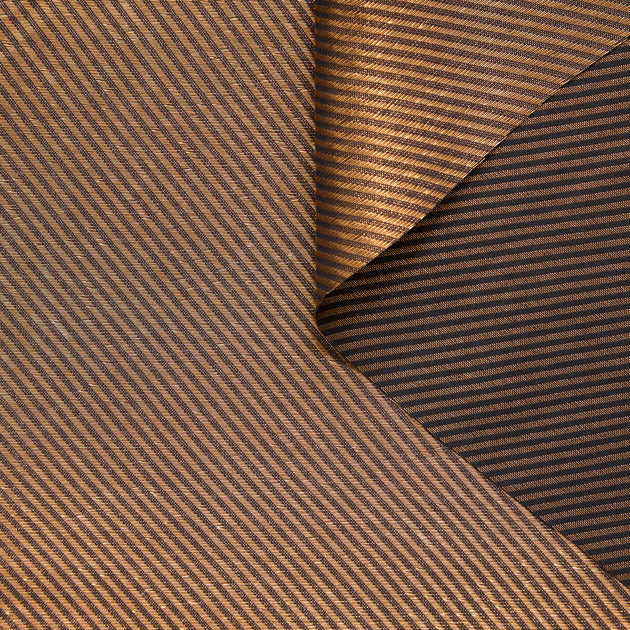 T25M12763 | Diagonal Lamé en Soie