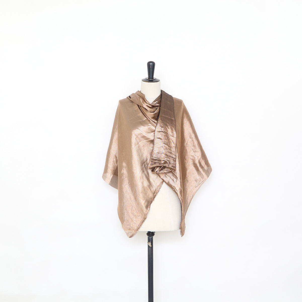 T25M12788 | Ottoman Lamé en Viscose et Coton