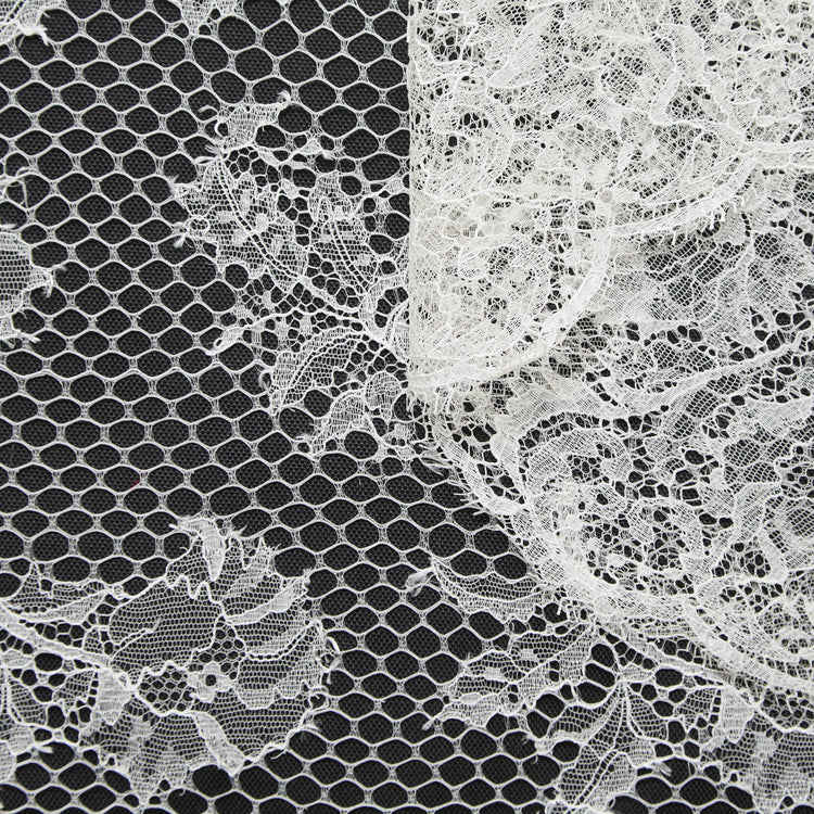 T25M13677 | Dentelle Florale en Viscose et Coton - vue 1