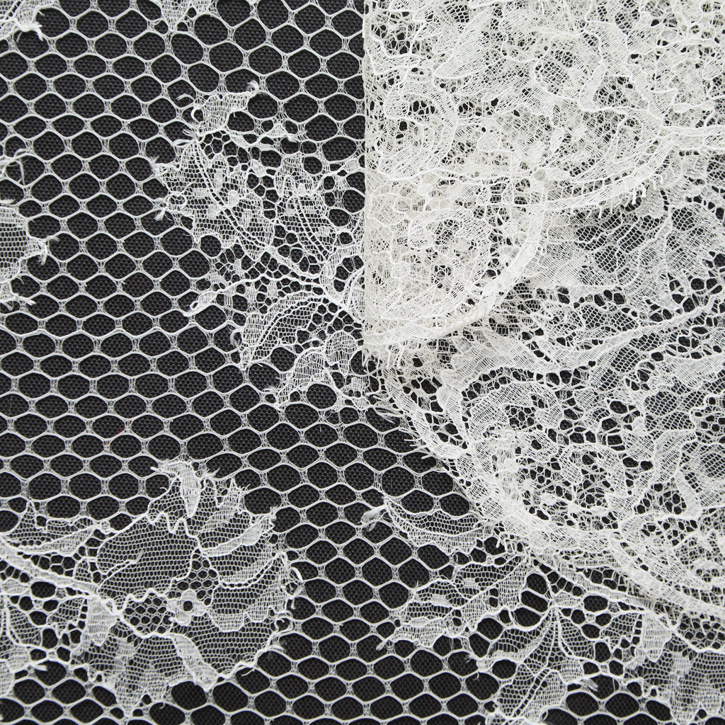 T25M13677 | Dentelle Florale en Viscose et Coton