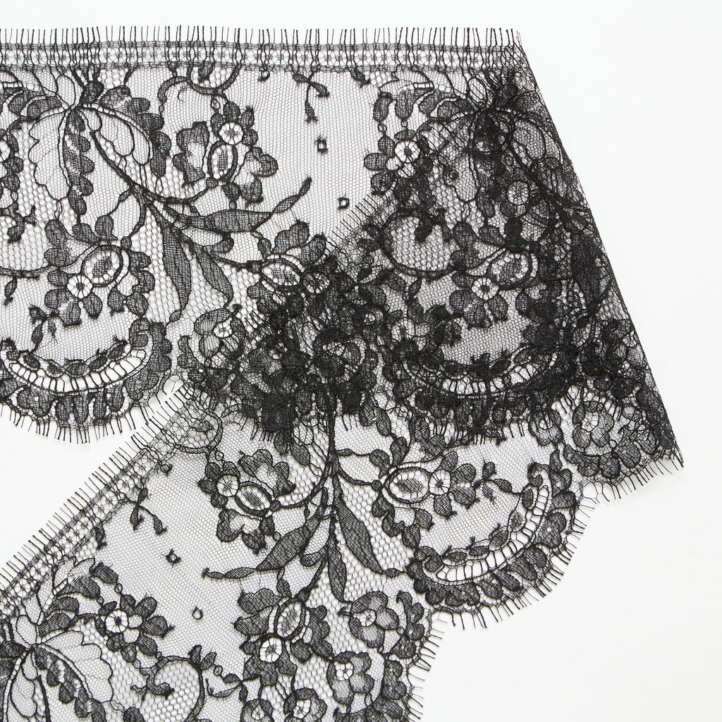 T25M13720 | Gallon Dentelle Chantilly Florale 14cm