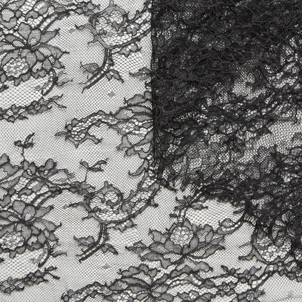 T25M13721 | Dentelle Florale Chantilly