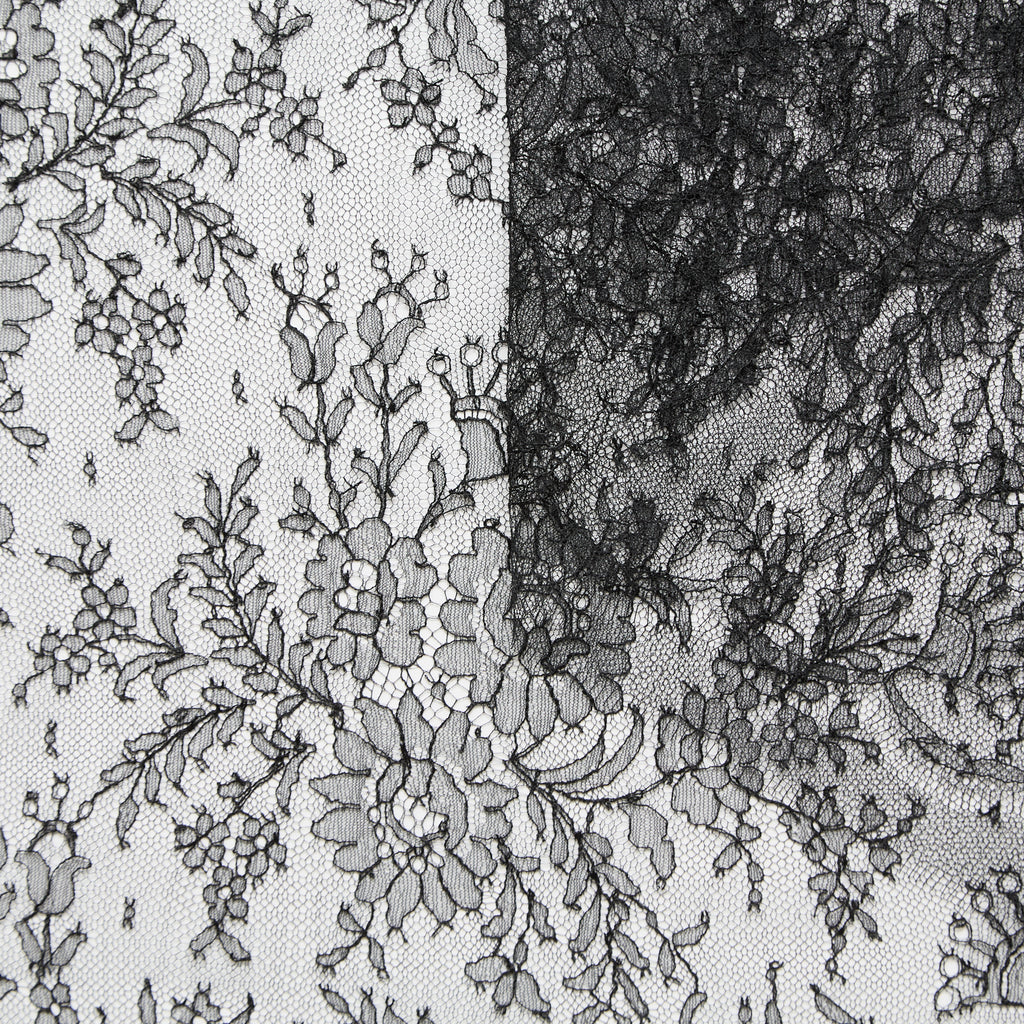 T25M13722 | Galon Dentelle Florale Chantilly 30 cm