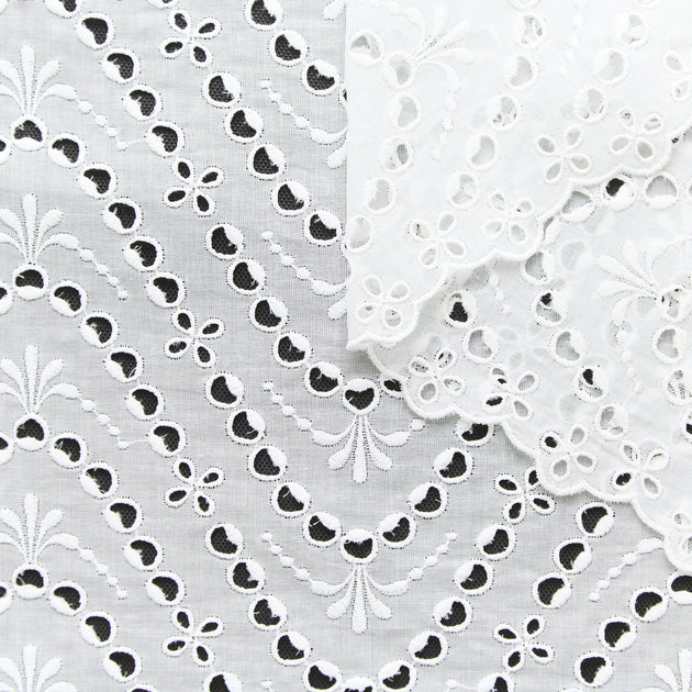 T25M13767 | Voile de Coton à Broderie Anglaise effet Ondulé