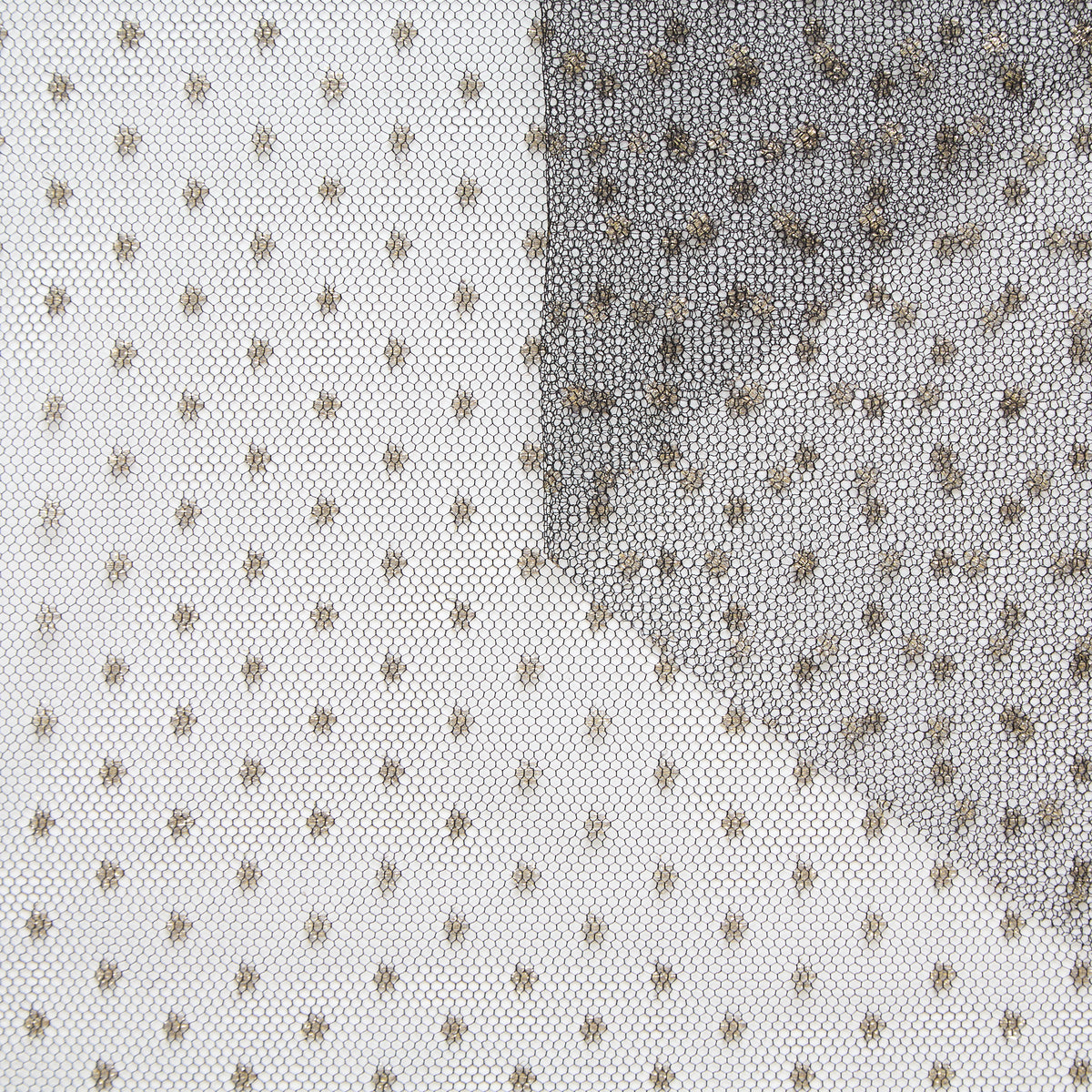 T25M13815 | Tulle Plumetis Doré