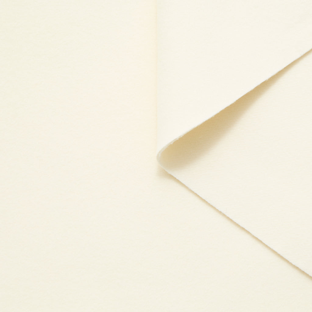 T25M14306 | Ready to Dye Splittable Virgin Wool & Rabbit Drap