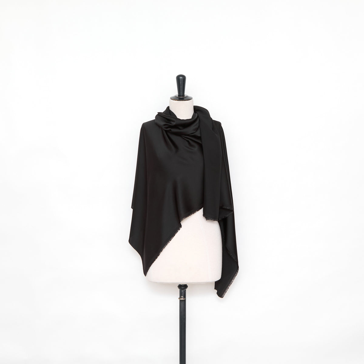 T25X13892 | Satin Léger