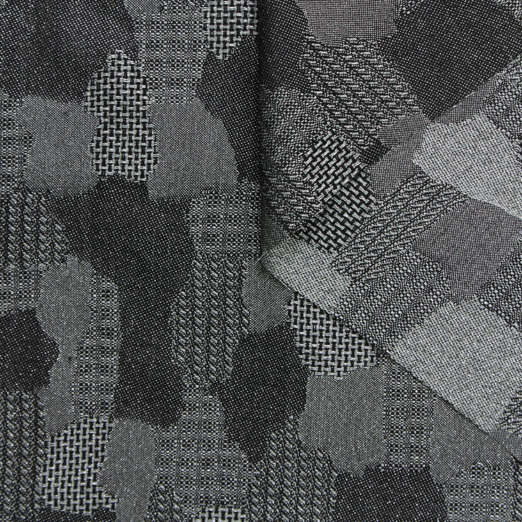 T25Z13598 | Jacquard Animalier Lurex - vue 1