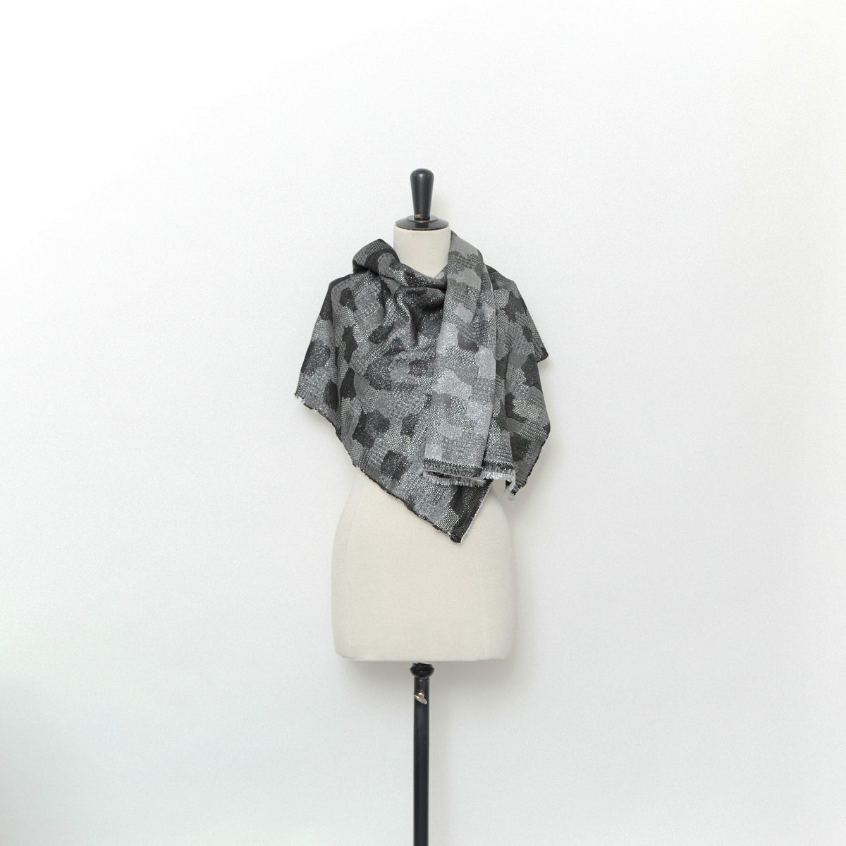 T25Z13598 | Jacquard Animalier Lurex