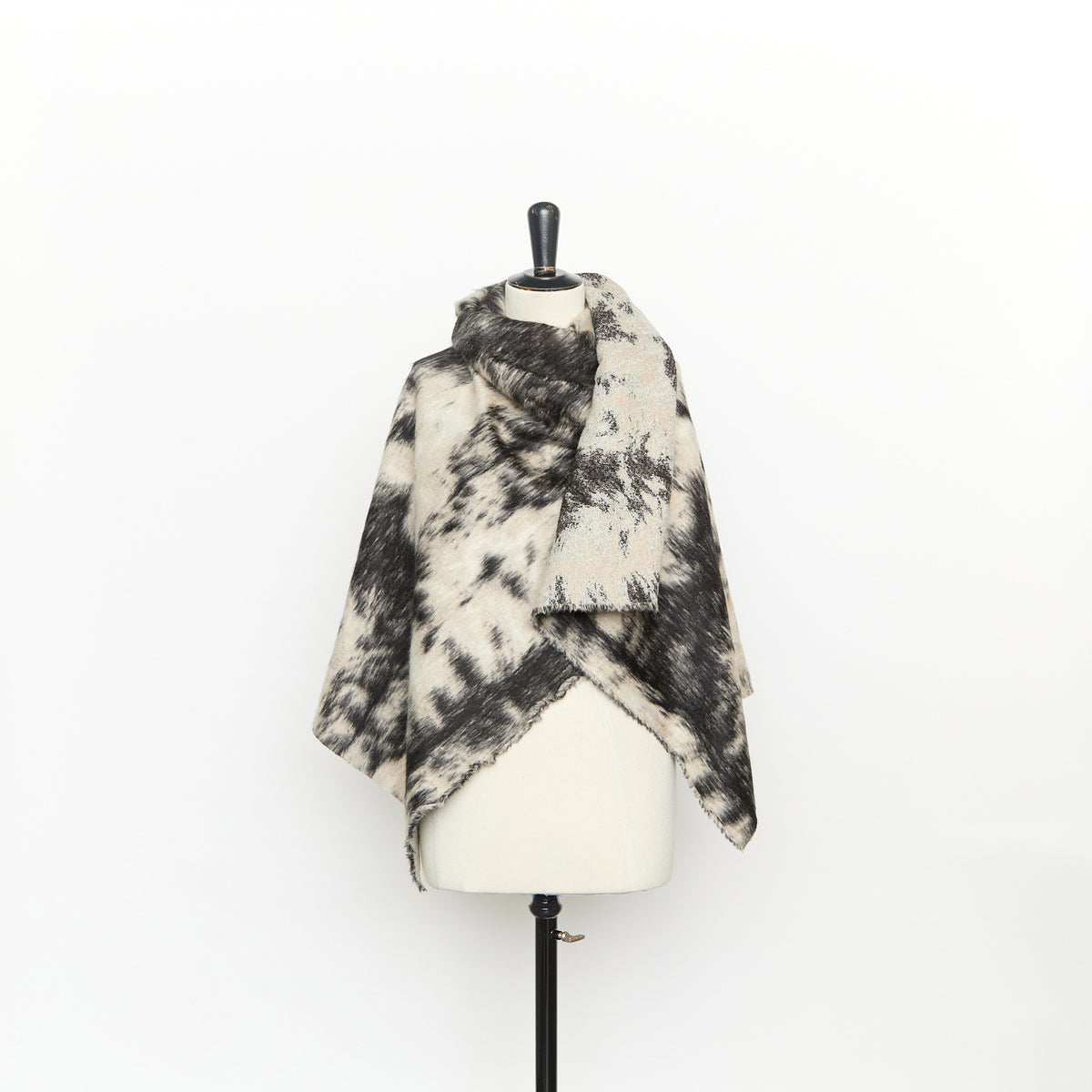 T26C15002 | Drap Duveteux en Lama et Laine Vierge RWS