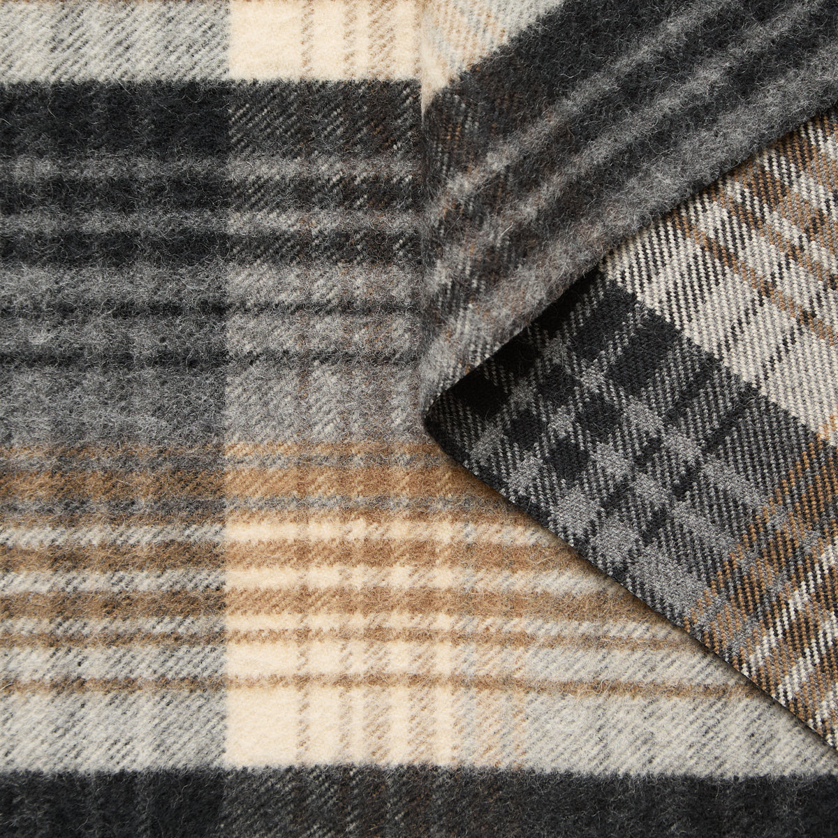 T26C15011 | Drap Tartan Brossé en Laine Vierge
