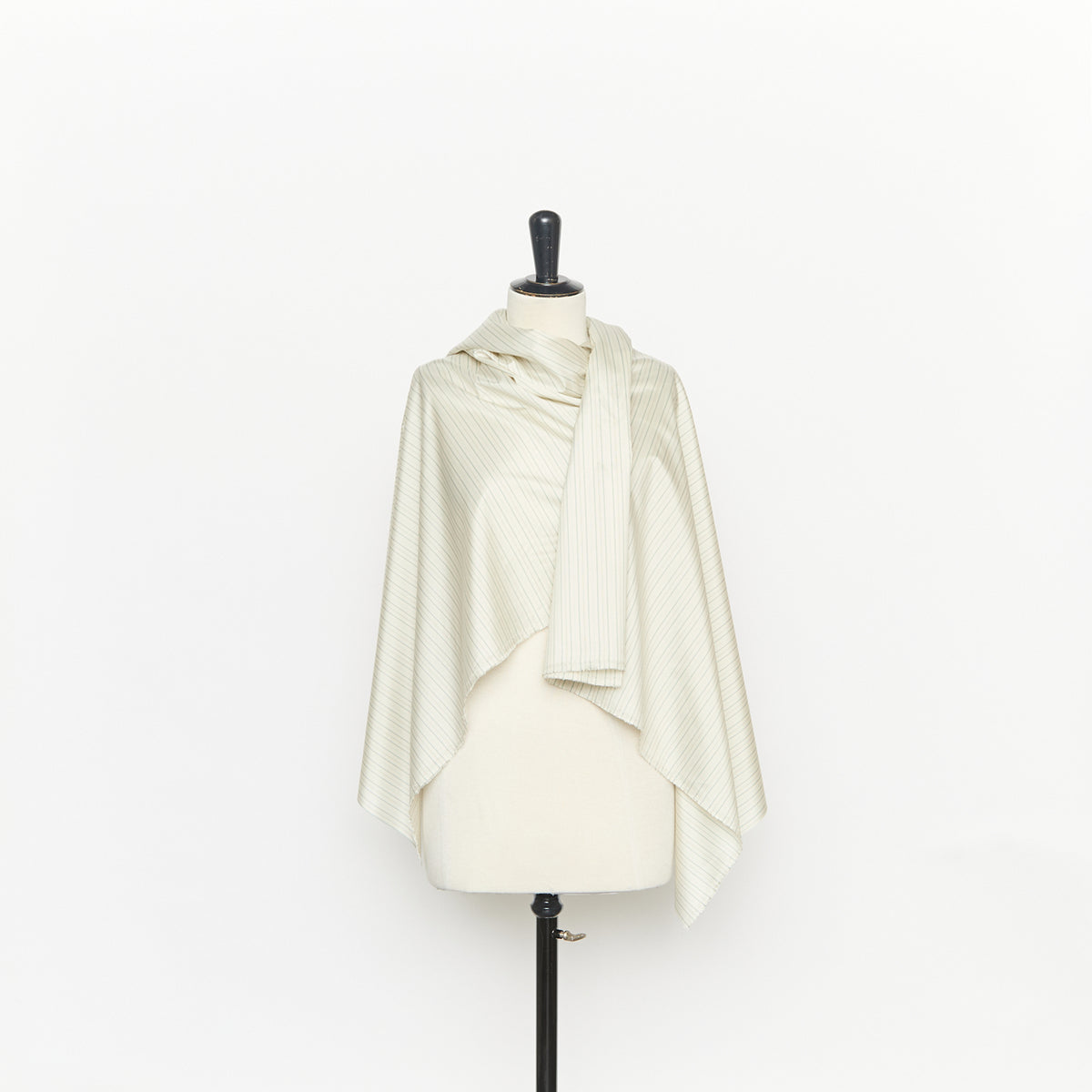 T26C15101 | Popeline Rayures Horizontales en Soie GOTS