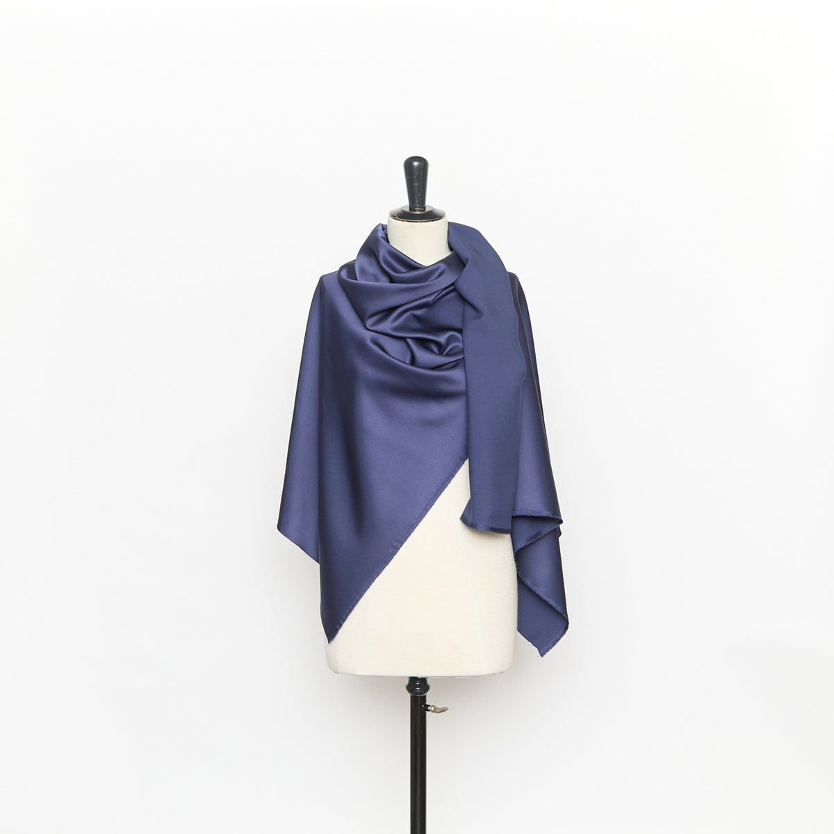 T26C15111 | Crêpe Envers Satin