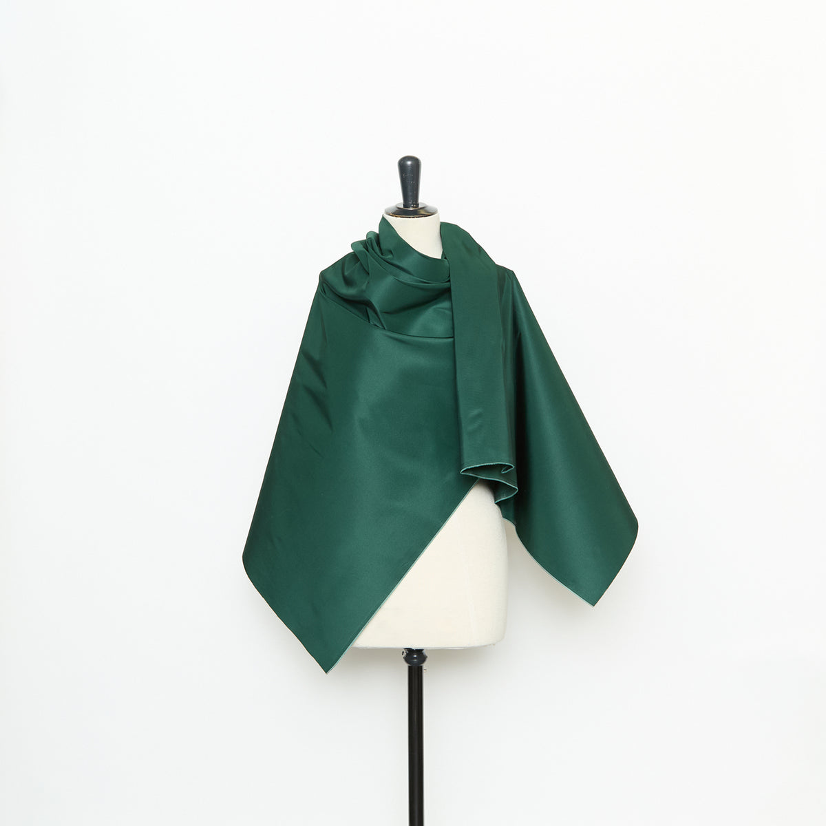 T26M14873 | Silk Faille