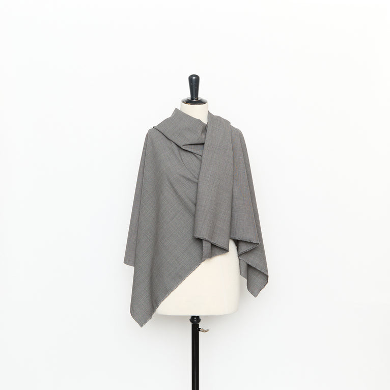 T26M15186 | Micro Houndstooth Virgin Wool Suiting - view 2