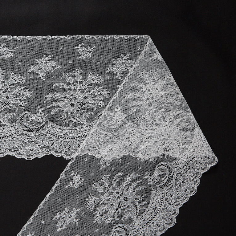 T26M15492 | Galon Dentelle Floral en Viscose 20cm - vue 1