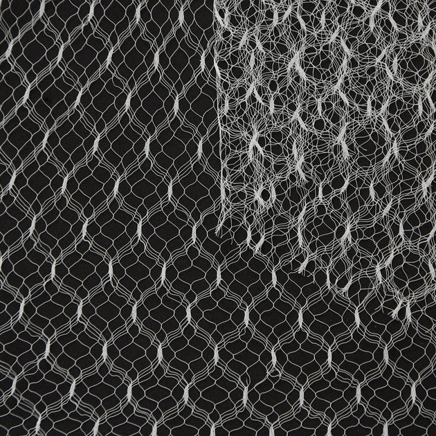 T26M15514 | Light Geometrical Fishnet
