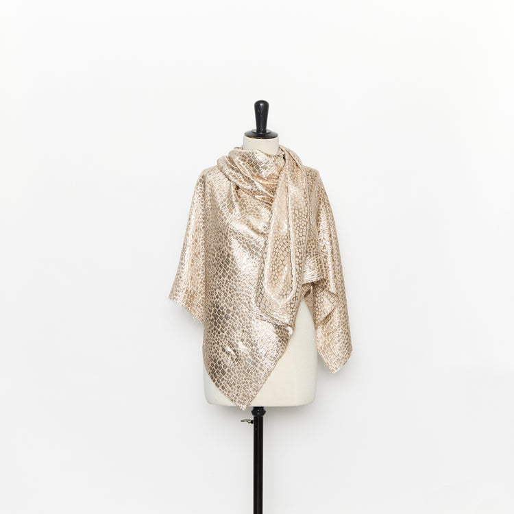 T26M15595 | Lamé Scales Silk Jacquard - view 2