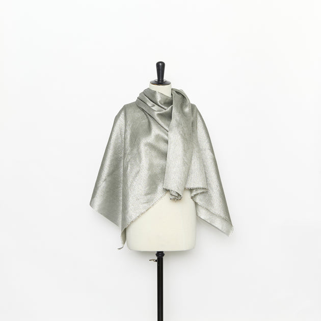 T26M15605 | Silver Lamé Canvas