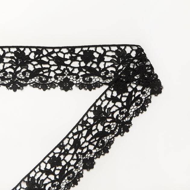 T26M15667 | Floral Cotton Galloon Guipure 6cm