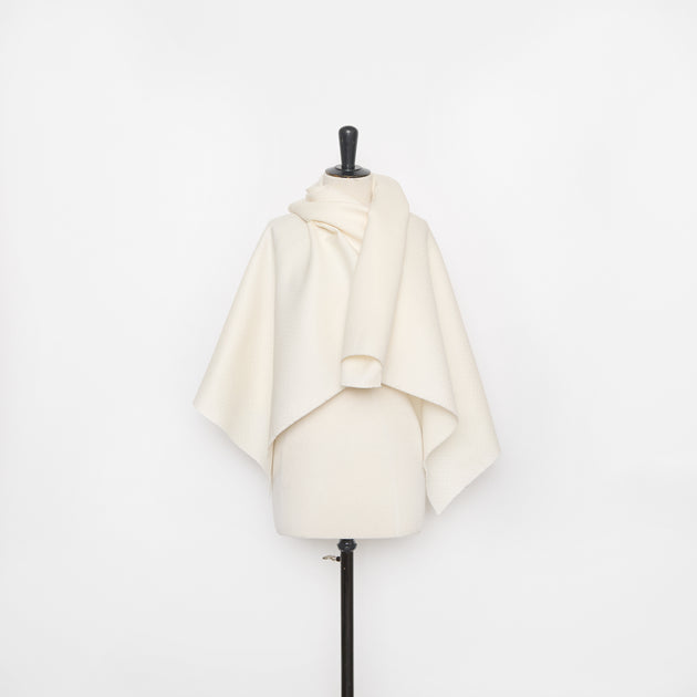 T26M15704 | Small Diamond Wool & Silk Jacquard