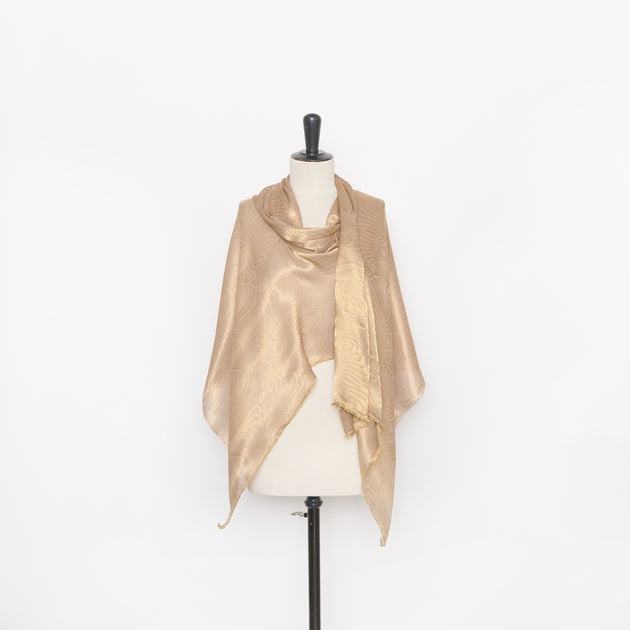 T26M15706 | Gold Viscose & Silk Natural Jaquard