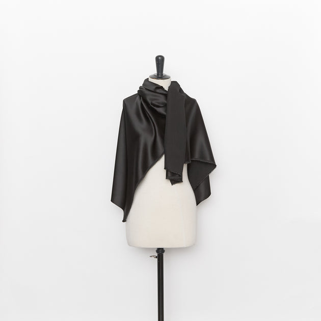 T26M15724 | Satin Stretch en Soie