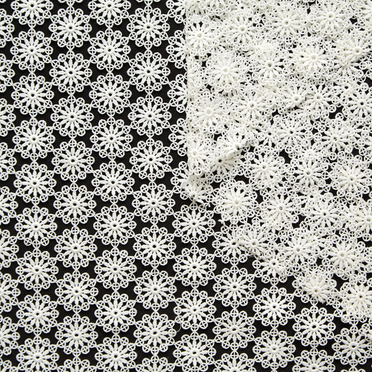 T26M15748 | Floral Cotton Guipure - view 1