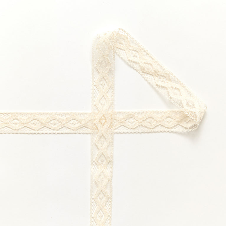 T26M15753 | Diamond Cotton Galloon 2cm - view 1
