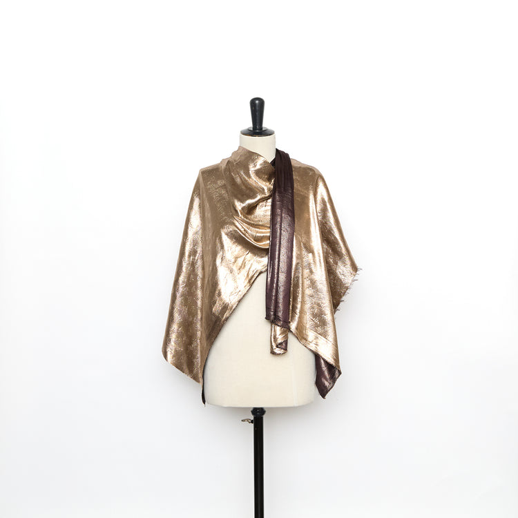 T26M15762 |  Lamé Flower &amp; Wave Embossed Jacquard - view 2