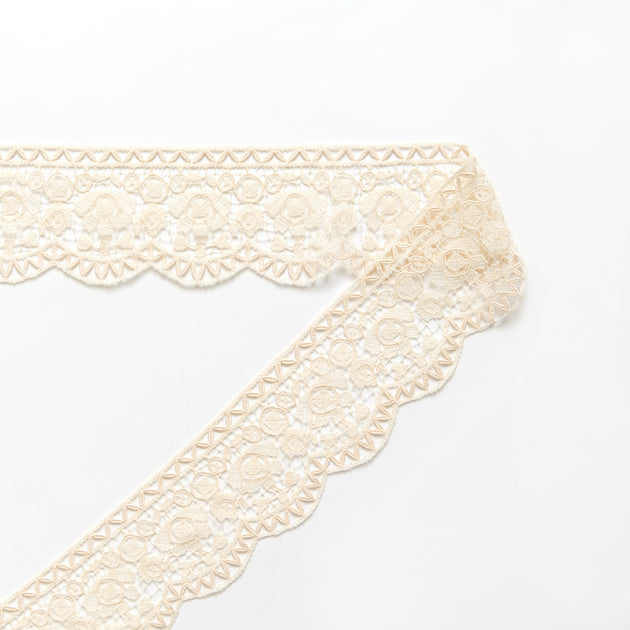 T26M15859 | Floral Cotton Galloon Guipure 7cm