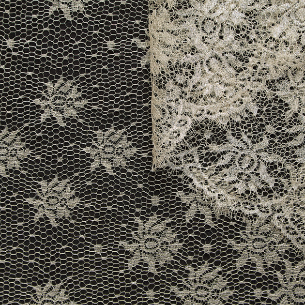 T26M15870 | Silver Floral Lace