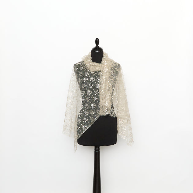 T26M15878 | Silver Floral Lace