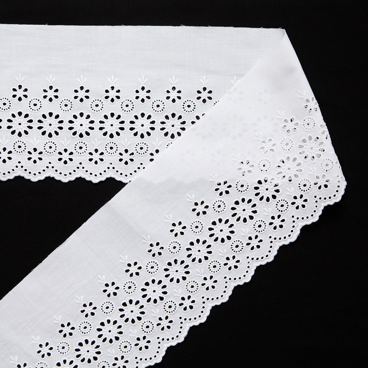 T26M15906 | Galon Broderie Anglaise sur Voile en Coton 13cm - vue 1